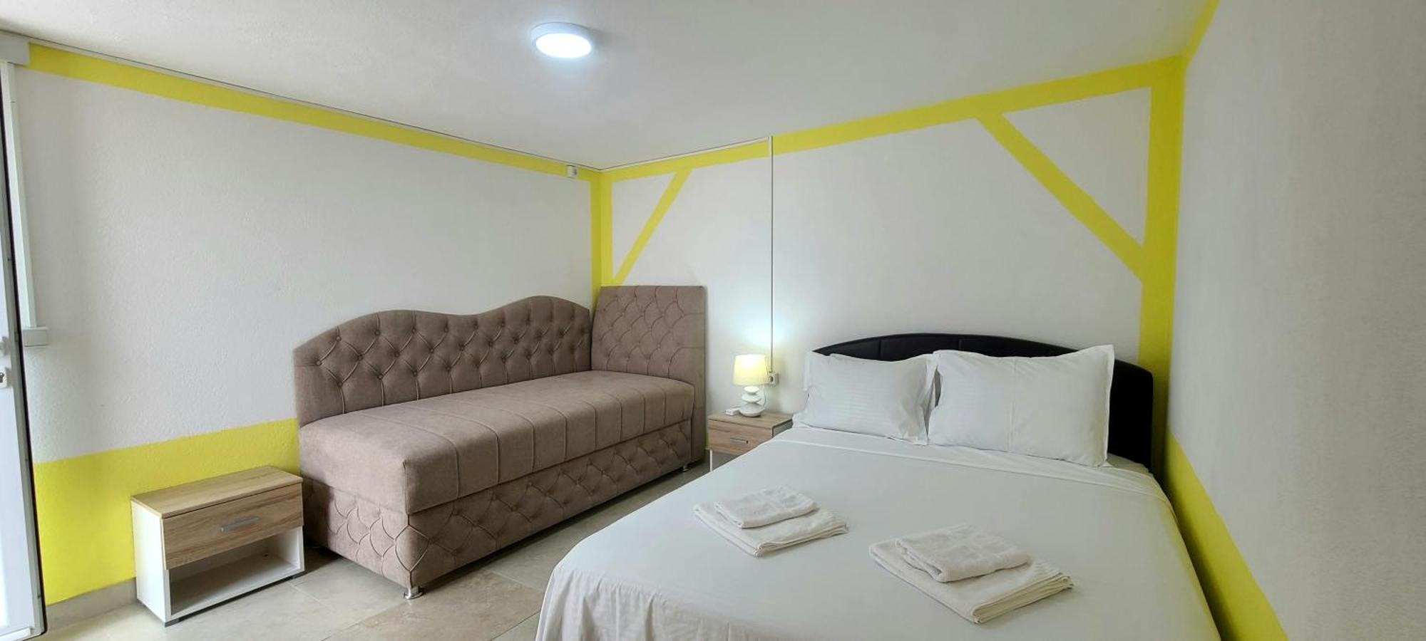 Ambassador & Ambassador Lux Apartments Ulcinj Rum bild