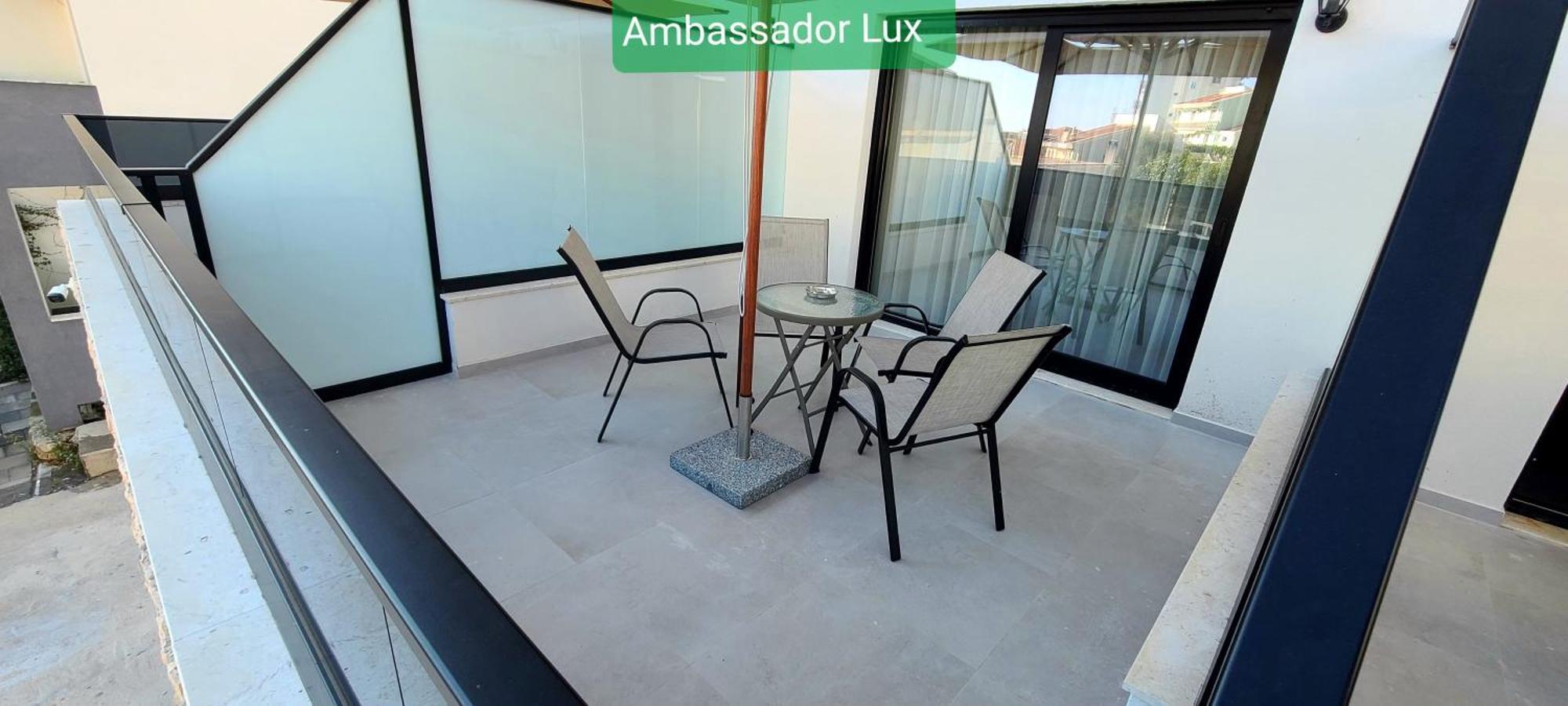 Ambassador & Ambassador Lux Apartments Ulcinj Rum bild